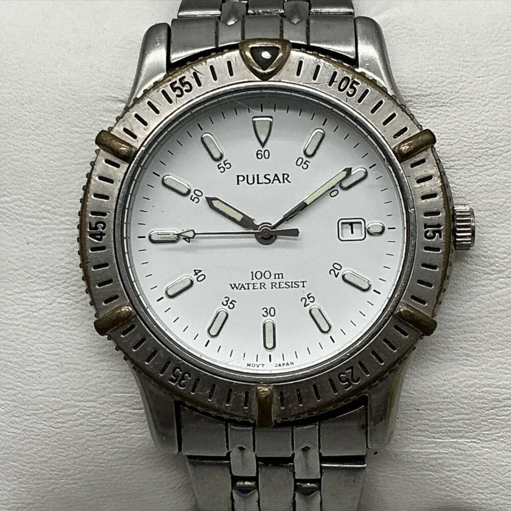 Pulsar Men Watch 40mm White Dial Silver Tone Bracelet Date V732-X177 New Batt 7